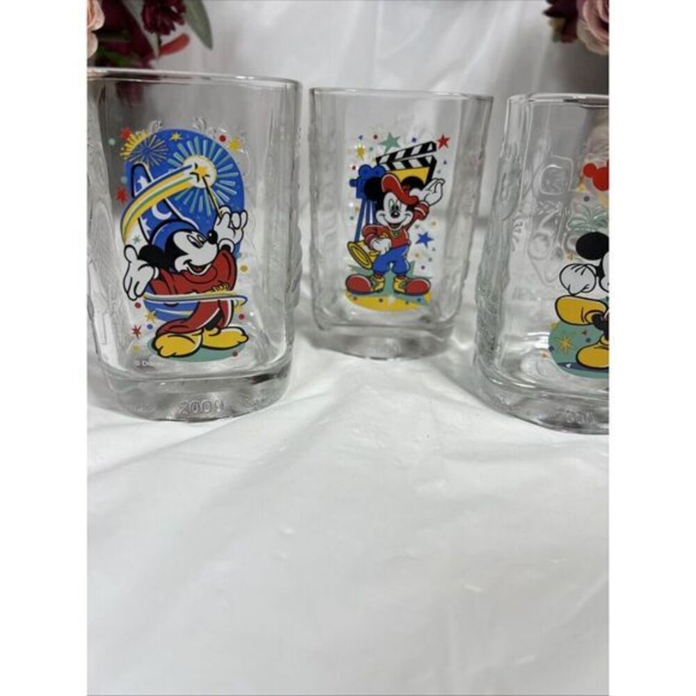Walt Disney World 2000 McDonald's Celebration Mickey Mouse 3 Square Glasses. - Picture 3 of 13